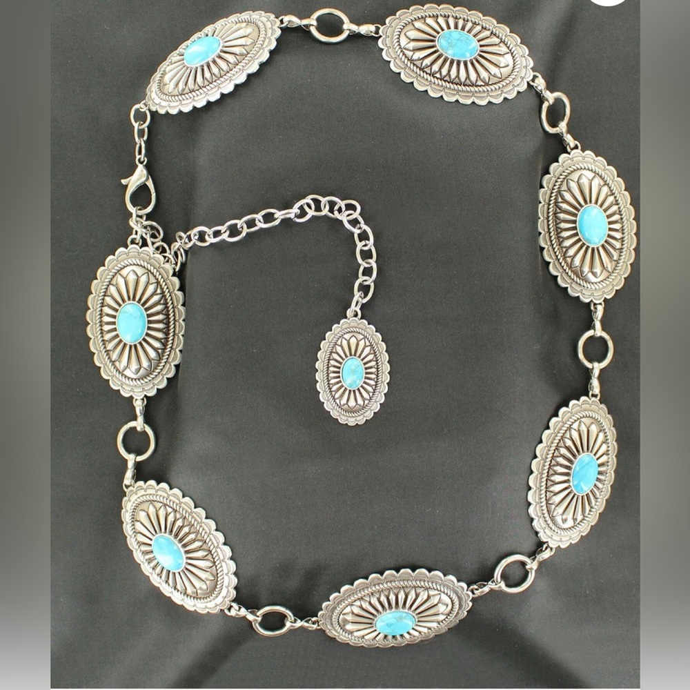 Ariat Embossed Chain Belt